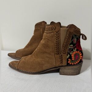 Tiara Los Angeles Topa Embroidered Ankle Bootie Open Toe Floral Boho Size 9